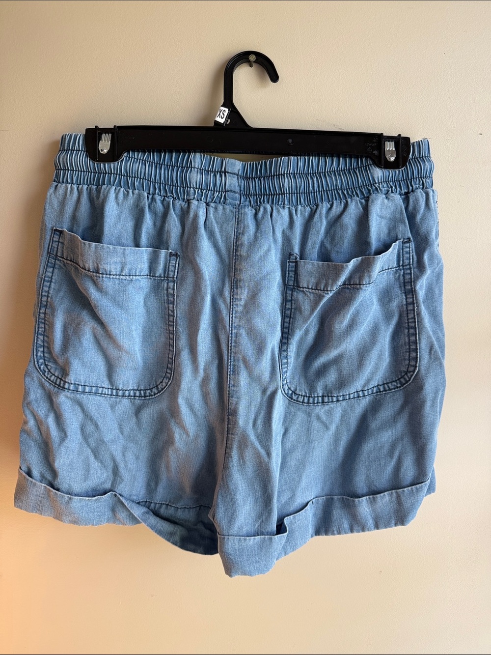 Universal Thread Shorts - Picture 3 of 3